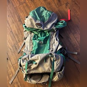 Osprey women’s small viva 50 backpacking bag. Great condition, only used twice